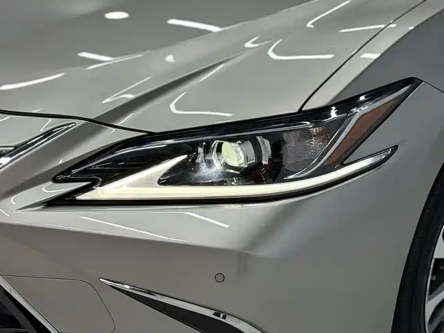 Lexus ES — миниатюра 6