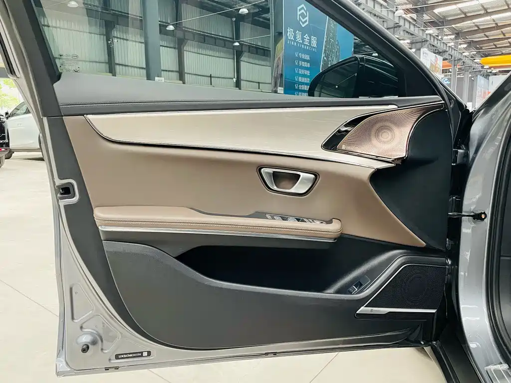 BYD Han — миниатюра 25