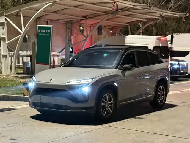NIO NIO ES6 2020
