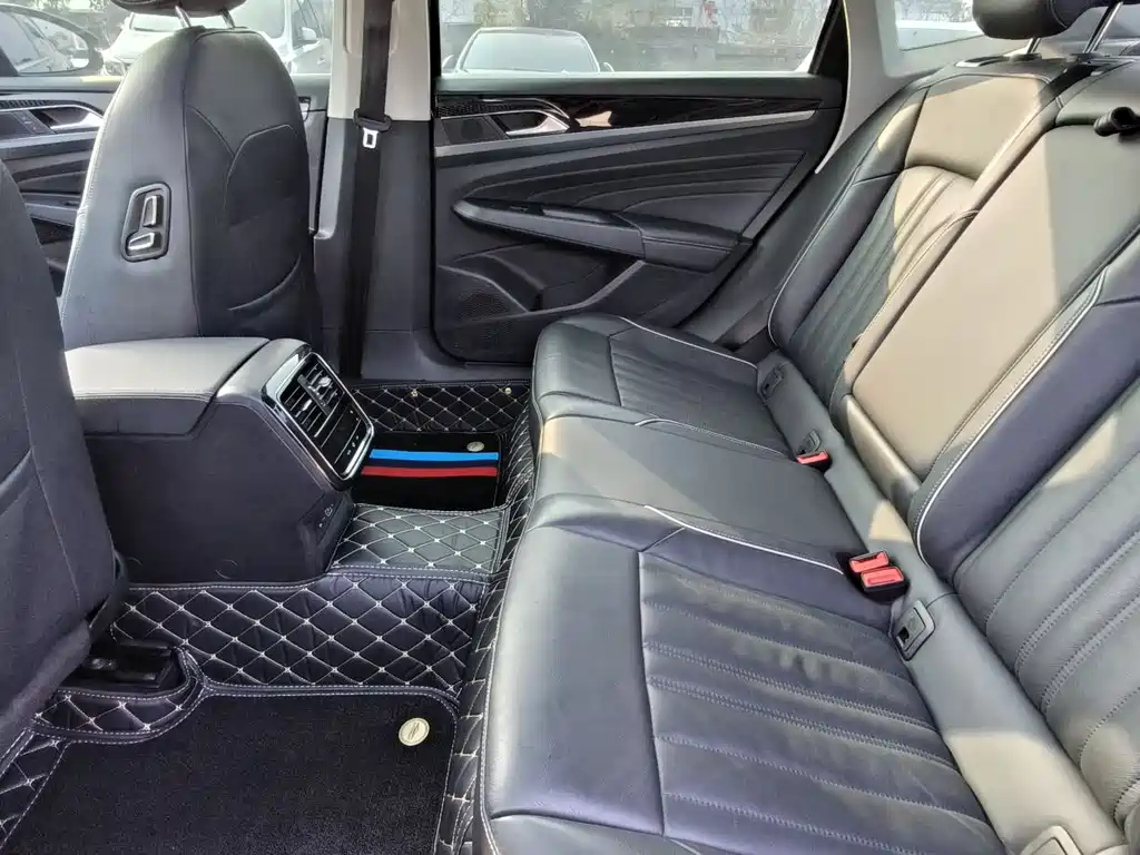 Volkswagen Passat 2022 330TSI Elite