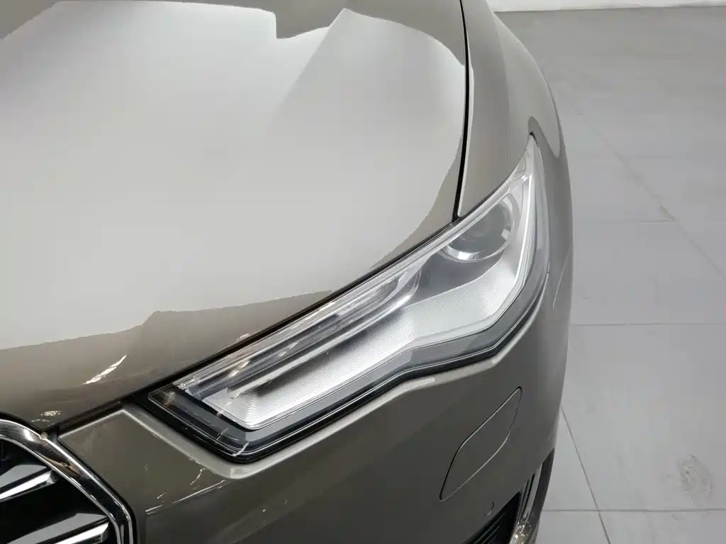 Audi A6L — миниатюра 7
