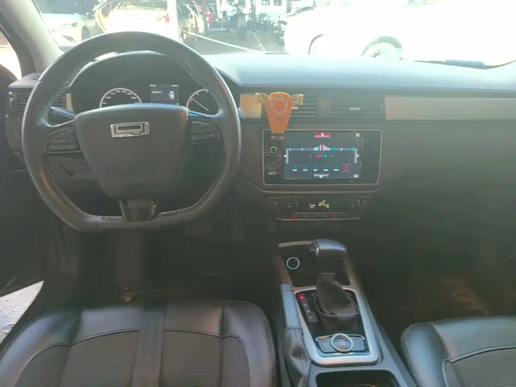 Qoros Qoros 3 — миниатюра 10