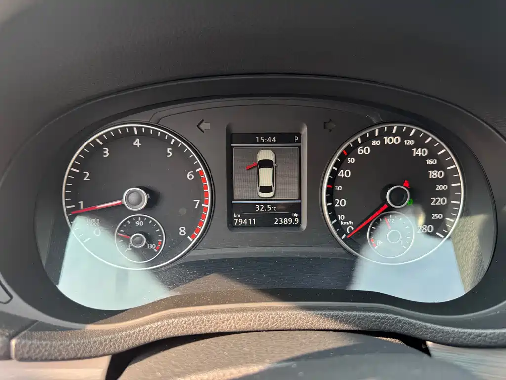 Volkswagen Passat — миниатюра 12