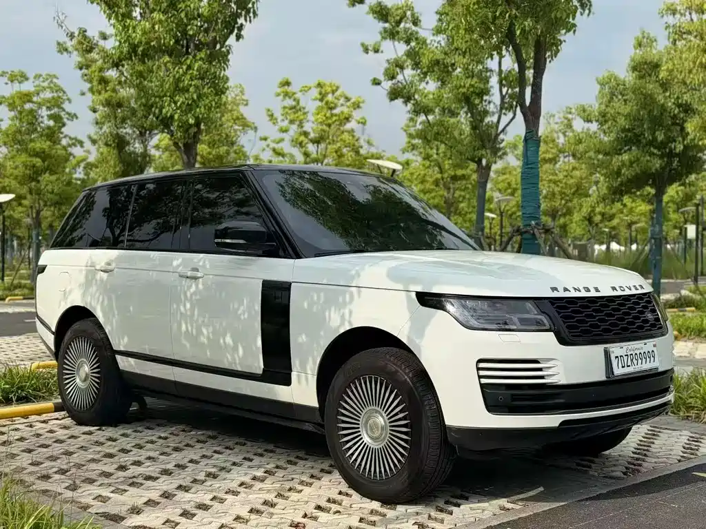 Land Rover Range Rover 2022 3.0 L6 360PS