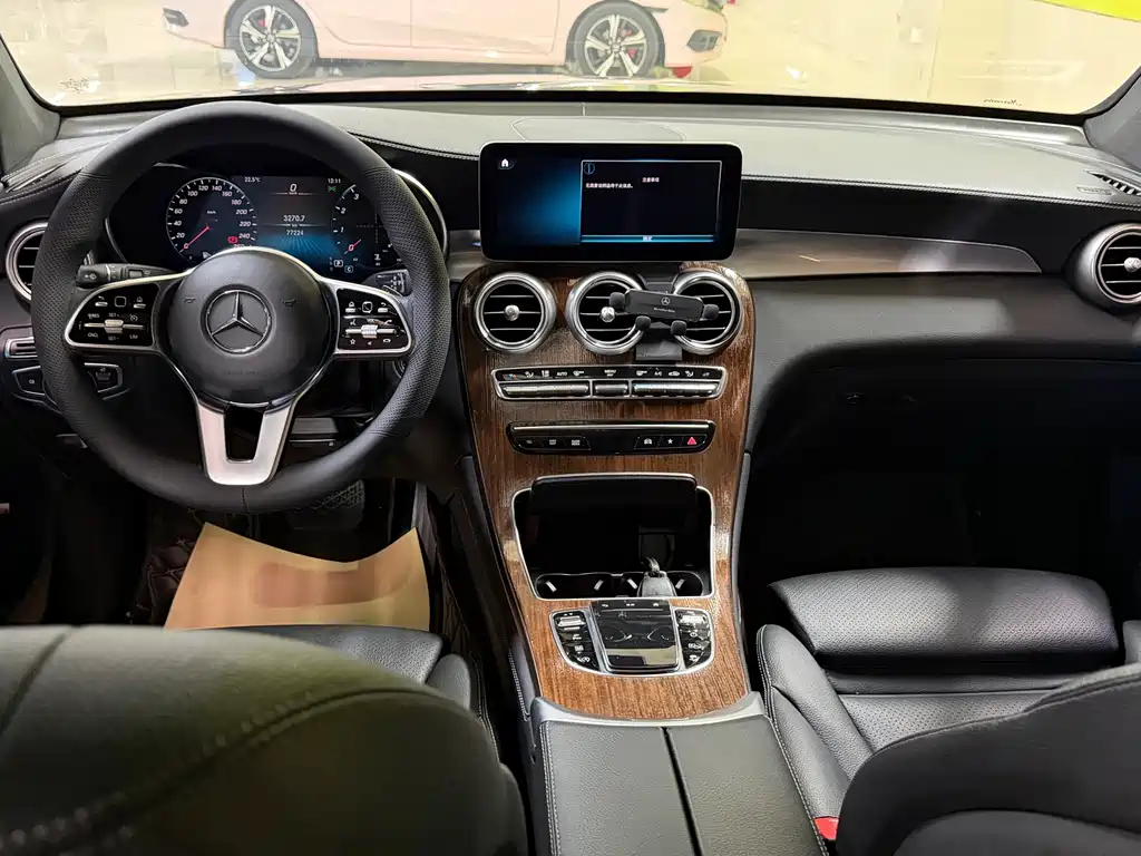 Mercedes-Benz GLC 2021 GLC 300 L 4MATIC