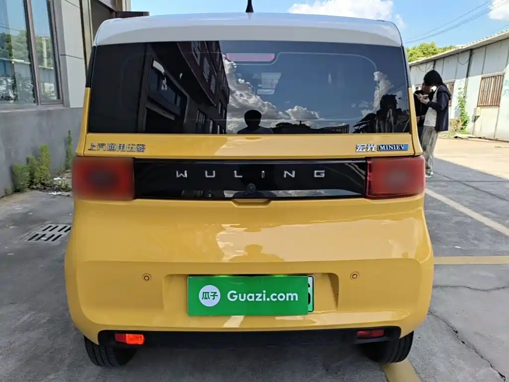 Wuling MINIEV — миниатюра 6