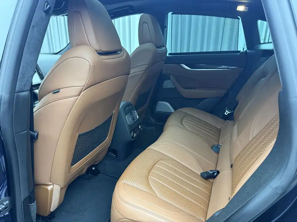 Maserati Levante — миниатюра 9