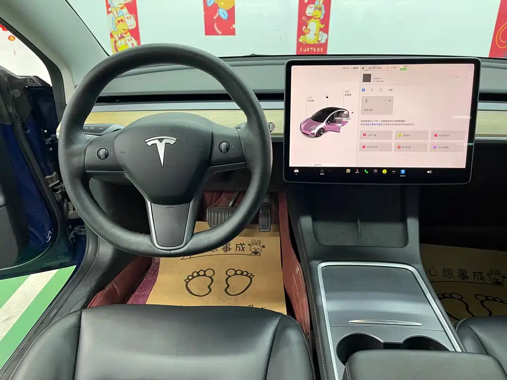 Tesla Model 3 — миниатюра 11