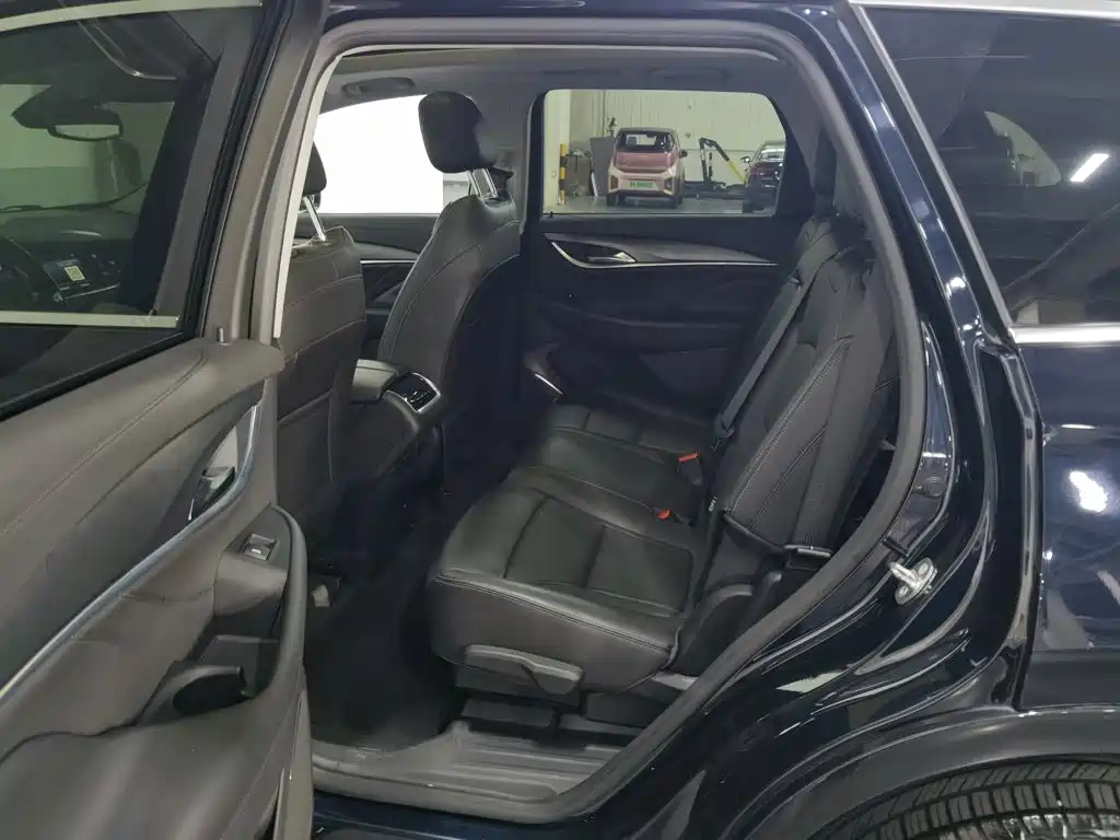 Buick Enclave — миниатюра 15