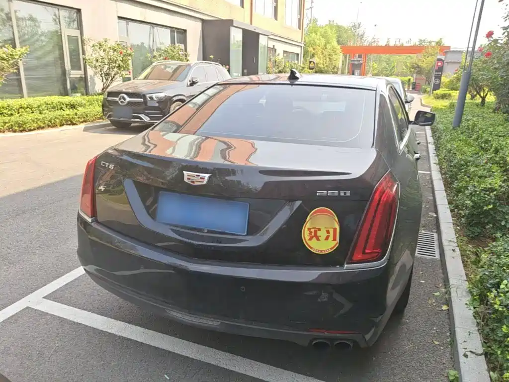 Cadillac CT6 — миниатюра 6