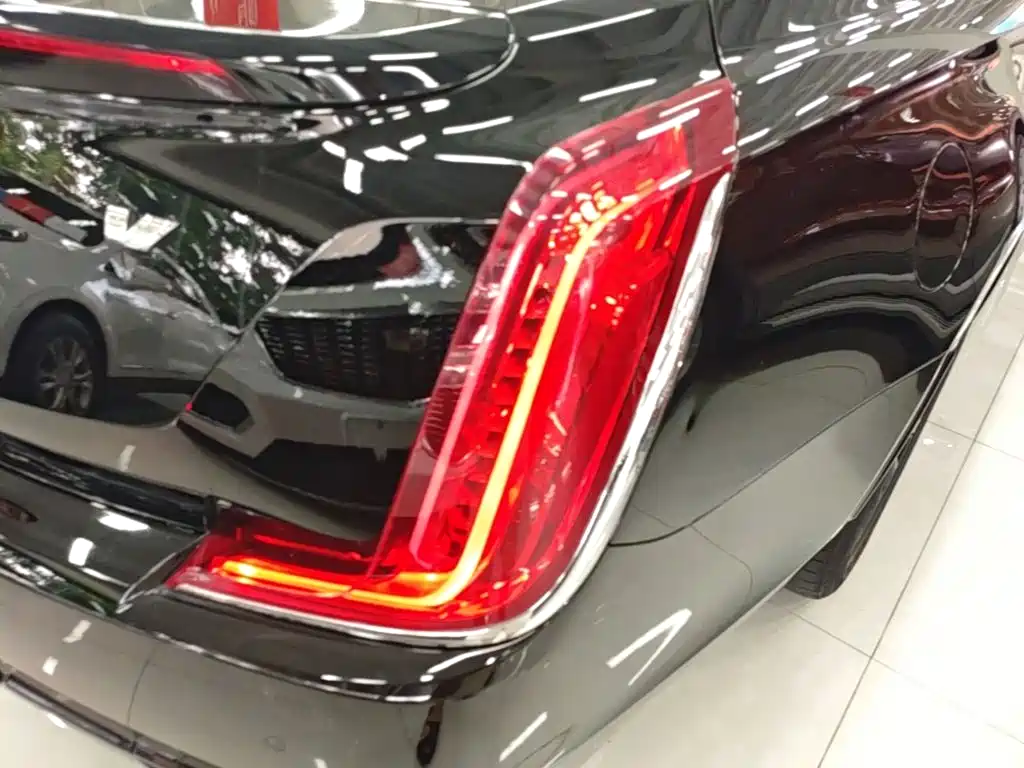 Cadillac XTS — миниатюра 8