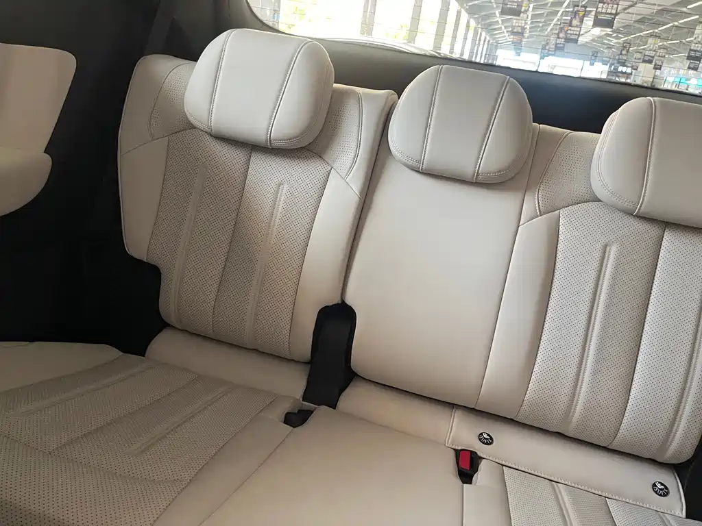 BYD Xia — миниатюра 24