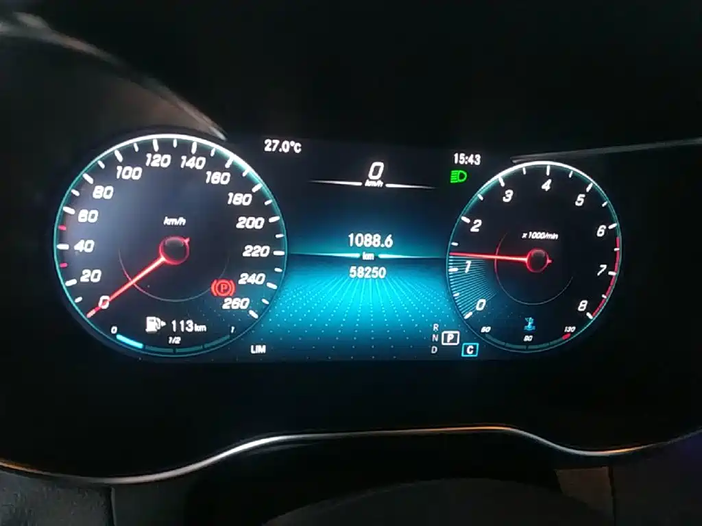 Mercedes-Benz GLC — миниатюра 12