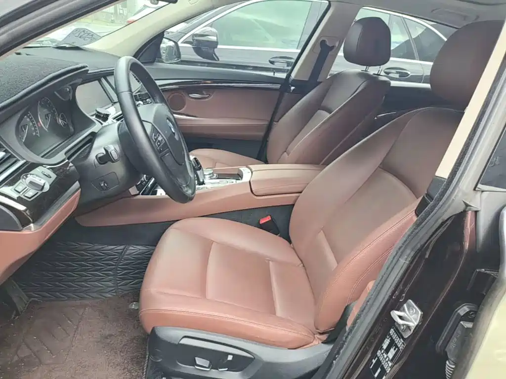 BMW 5 Series GT — миниатюра 15