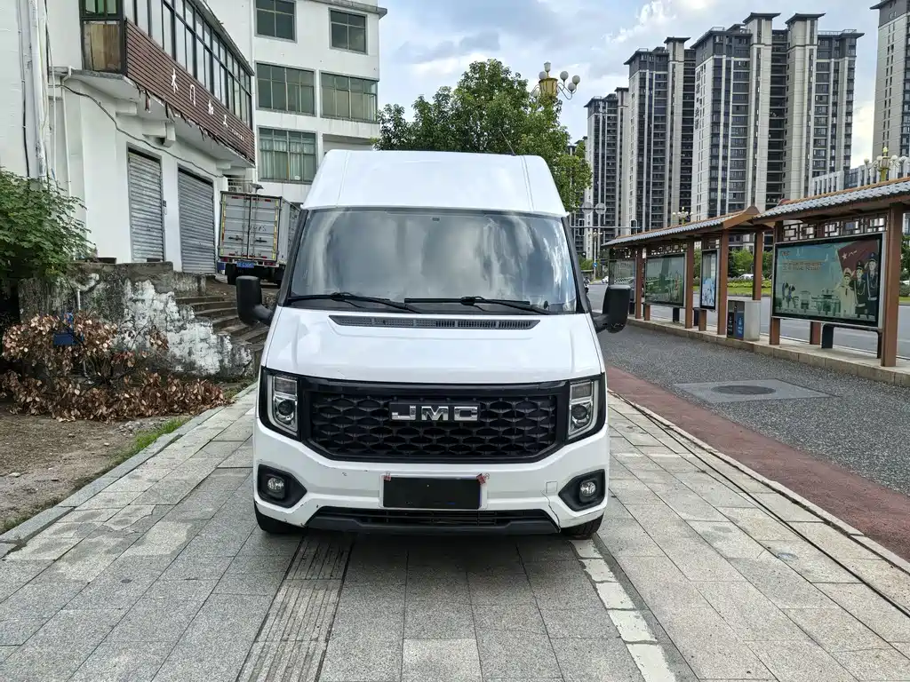 JMC JMC Fushun — миниатюра 2