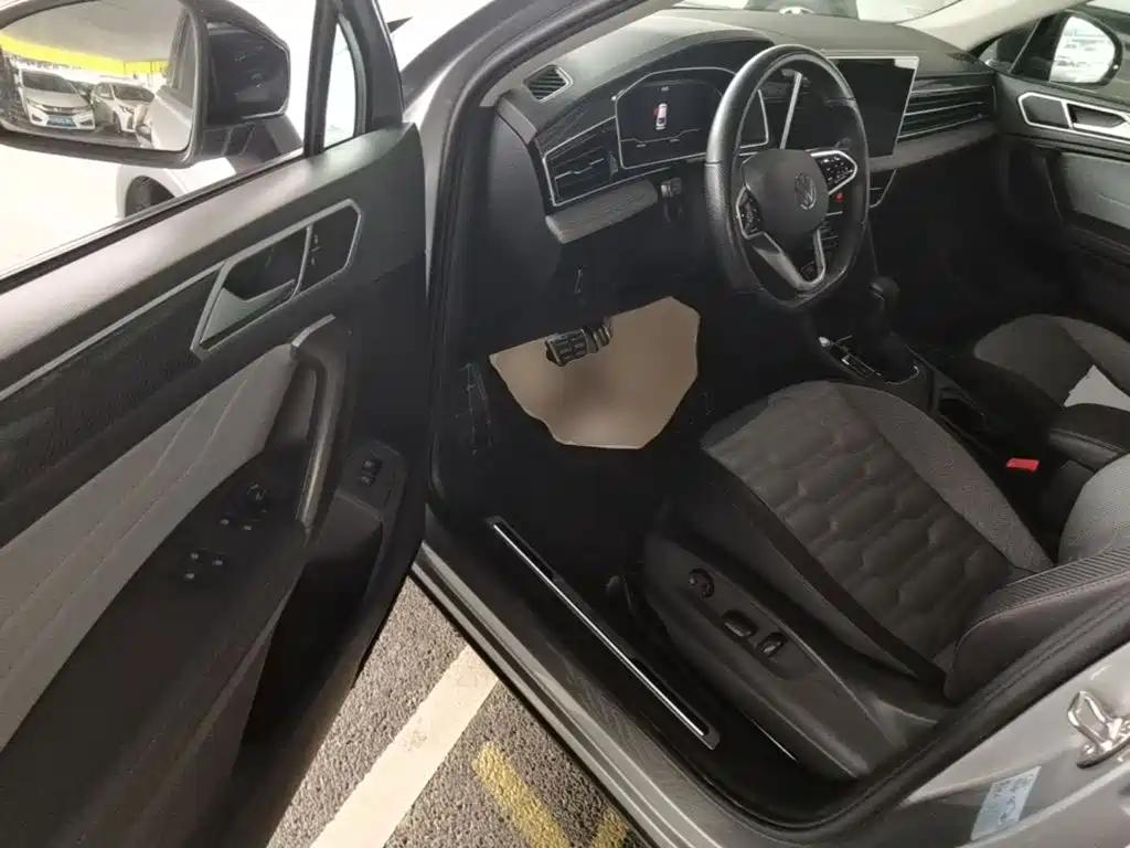 Volkswagen Tiguan X — миниатюра 16