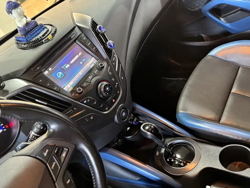 Hyundai Veloster — миниатюра 5