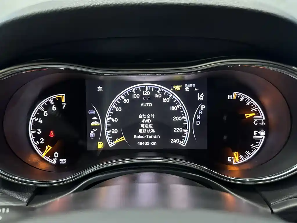 Jeep Grand Cherokee (Import) — миниатюра 12