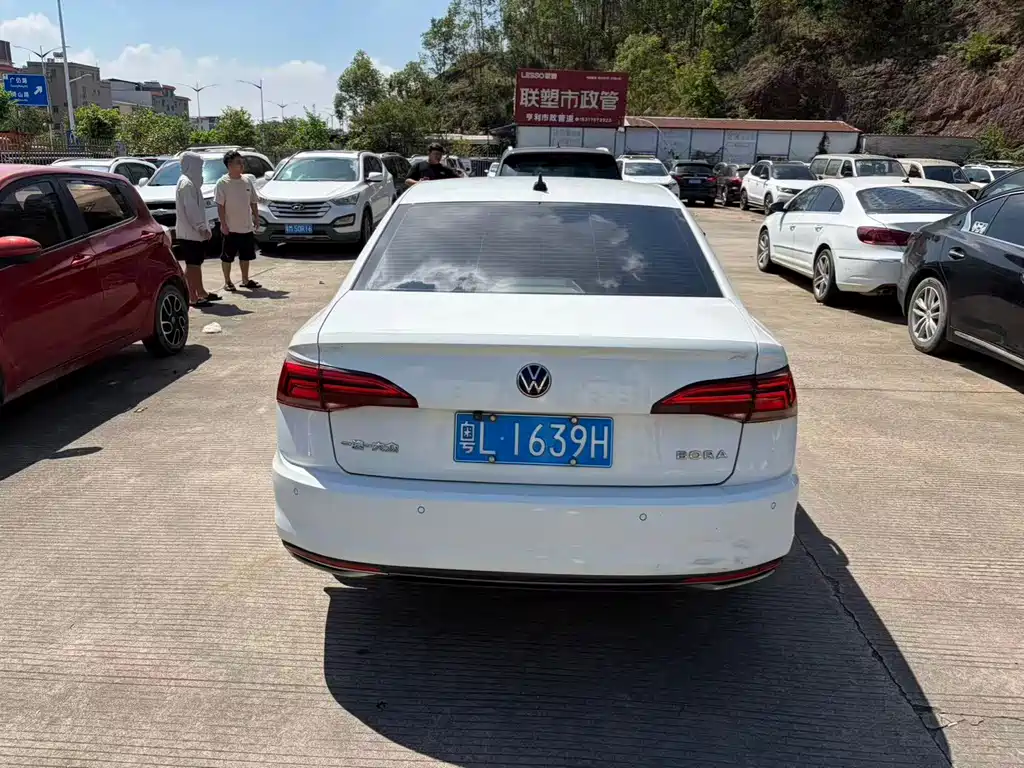 Volkswagen Bora — миниатюра 8