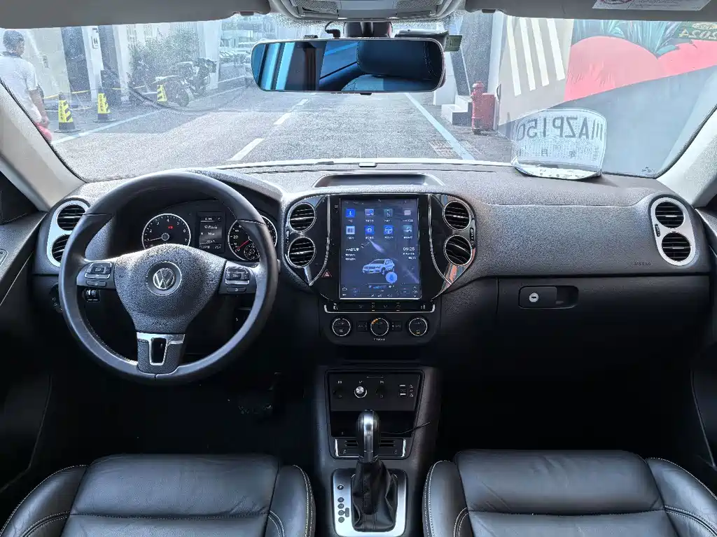 Volkswagen Tiguan — миниатюра 7
