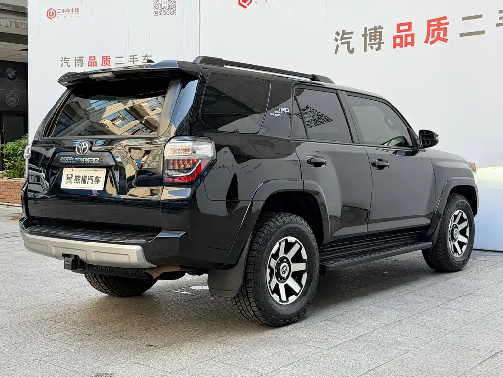 Toyota 4Runner 2022 3.5L AT