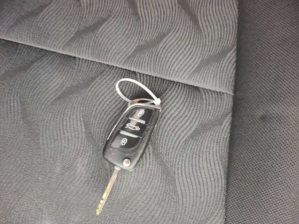 Kia K2 2015 1.4L AT GLS