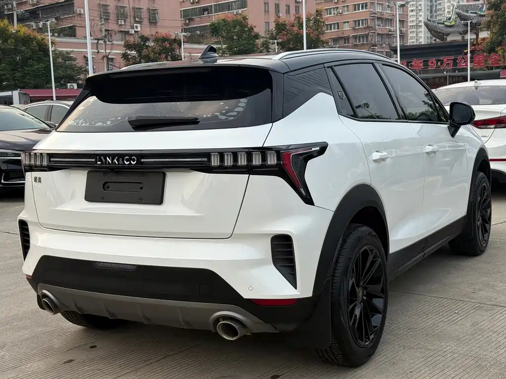 Lynk & Co 06 — миниатюра 5