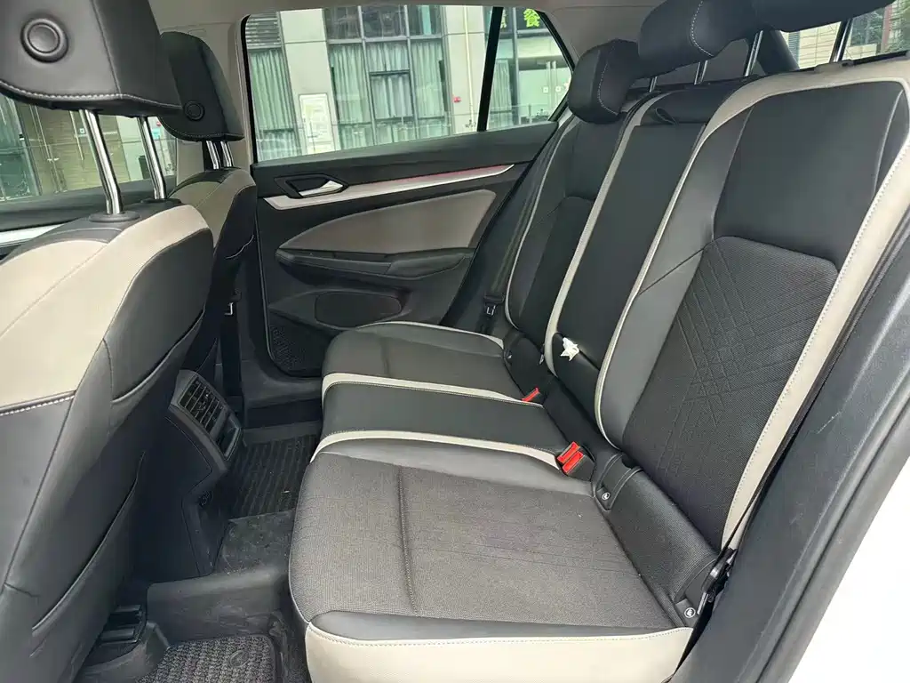 Volkswagen Golf — миниатюра 7