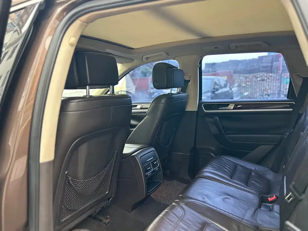 Volkswagen Touareg — миниатюра 16