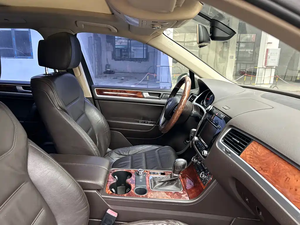 Volkswagen Touareg — миниатюра 34