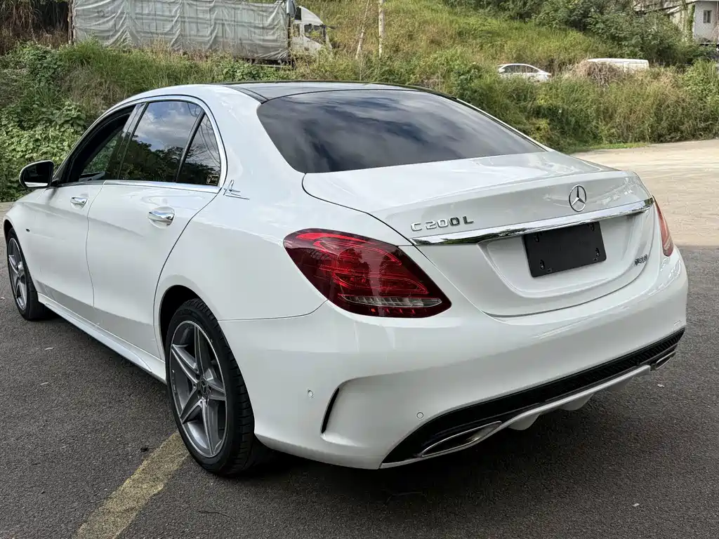 Mercedes-Benz C-Class — миниатюра 11