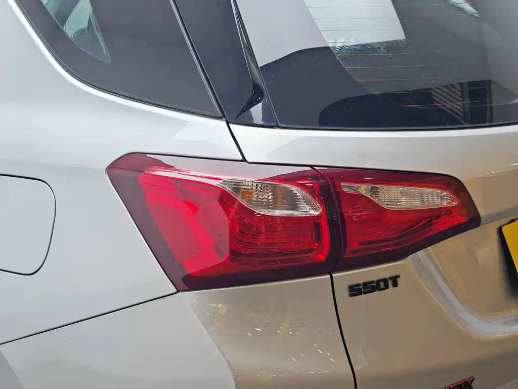 Chevrolet Equinox — миниатюра 7
