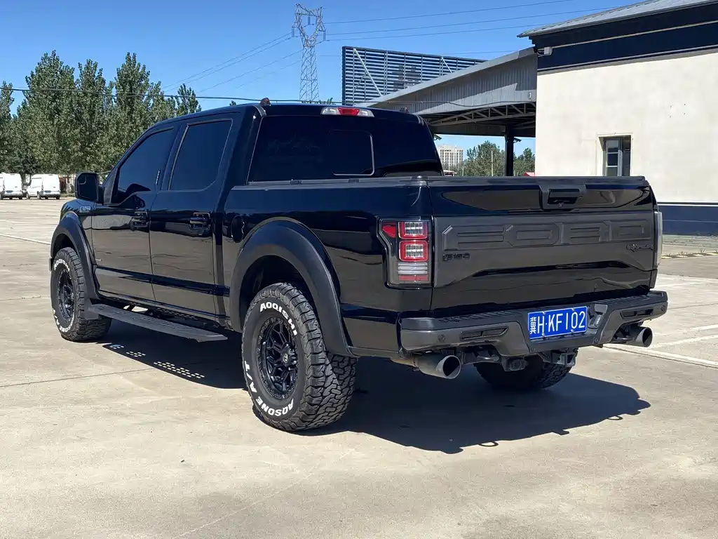 Ford F-150 Raptor — миниатюра 7