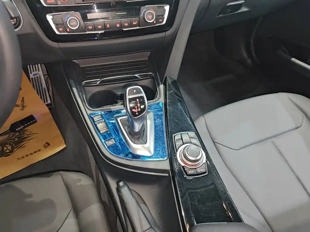 BMW 3 Series — миниатюра 14