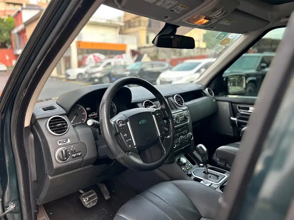 Land Rover Discovery — миниатюра 10