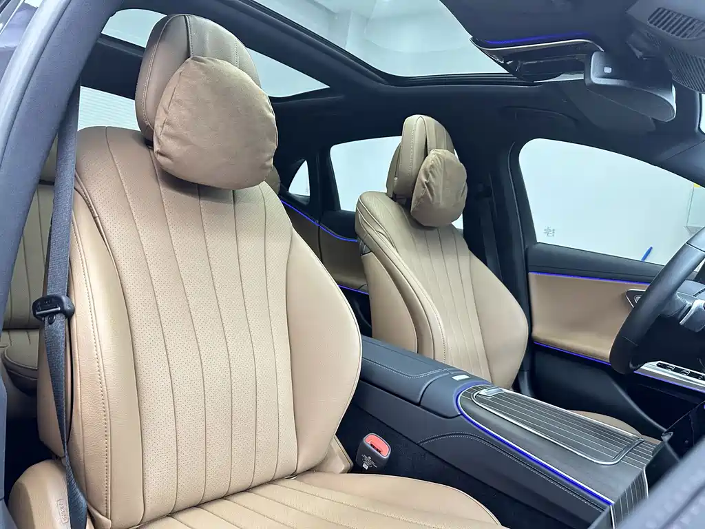 Mercedes-Benz E-Class — миниатюра 16
