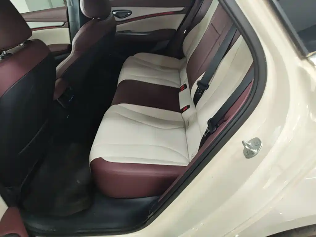 BYD Seal 07 DM-i — миниатюра 17