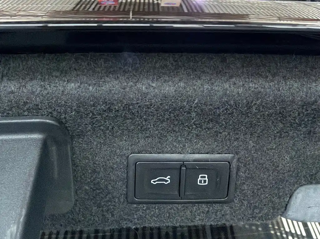 Audi A6L — миниатюра 22