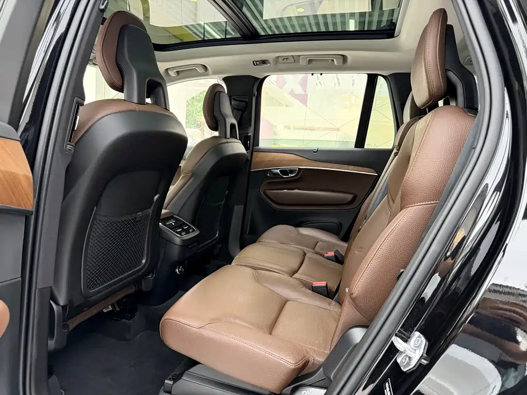 Volvo XC90 2020 T6 Luxury 7 мест