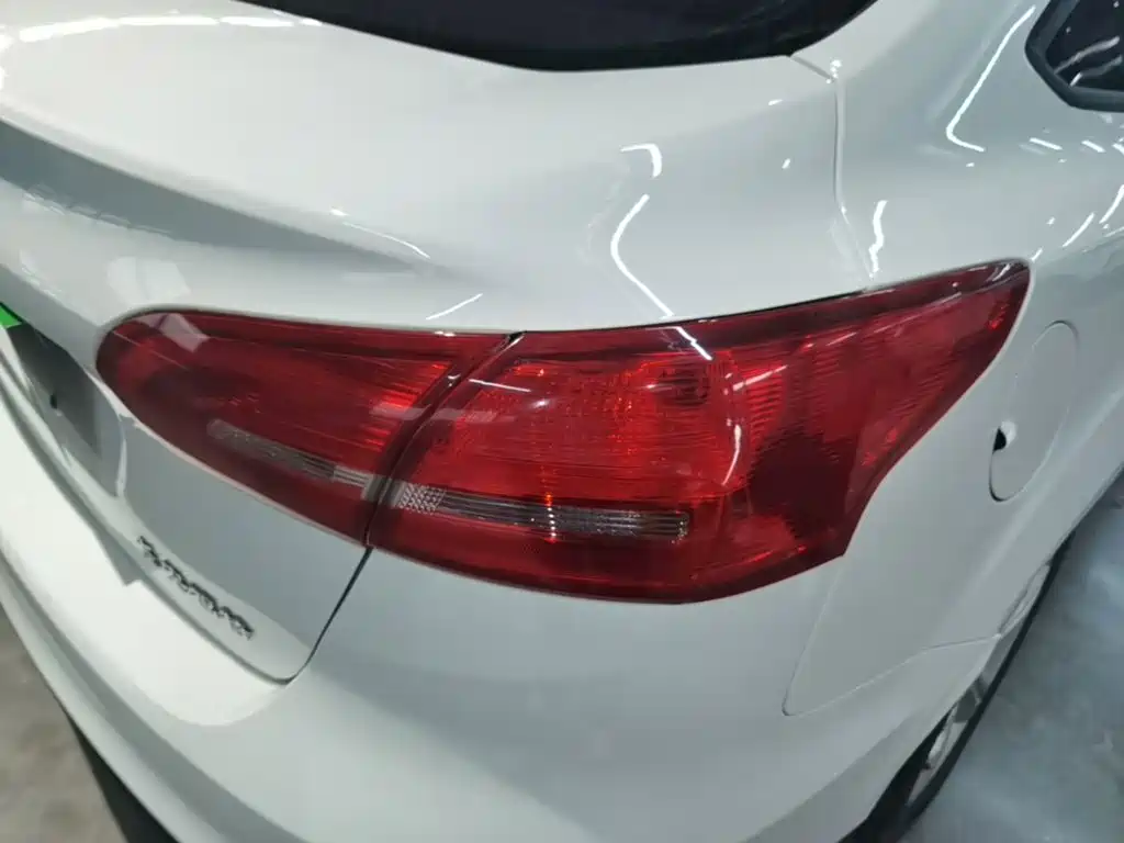 Ford Focus — миниатюра 8