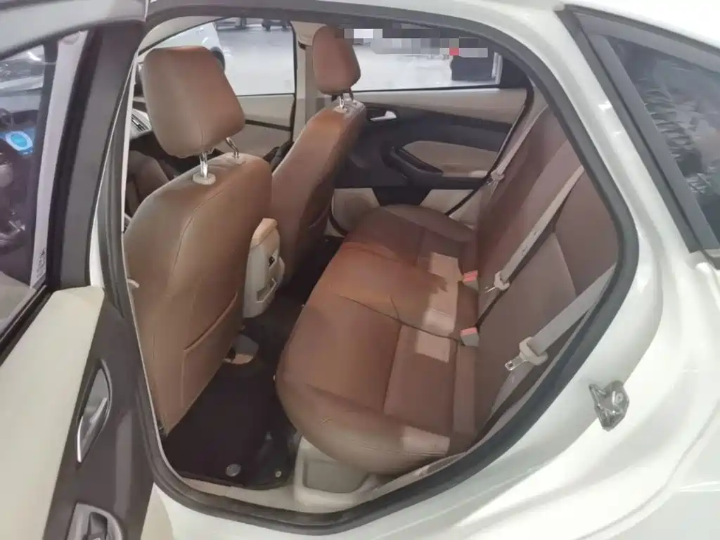 Ford Focus — миниатюра 17