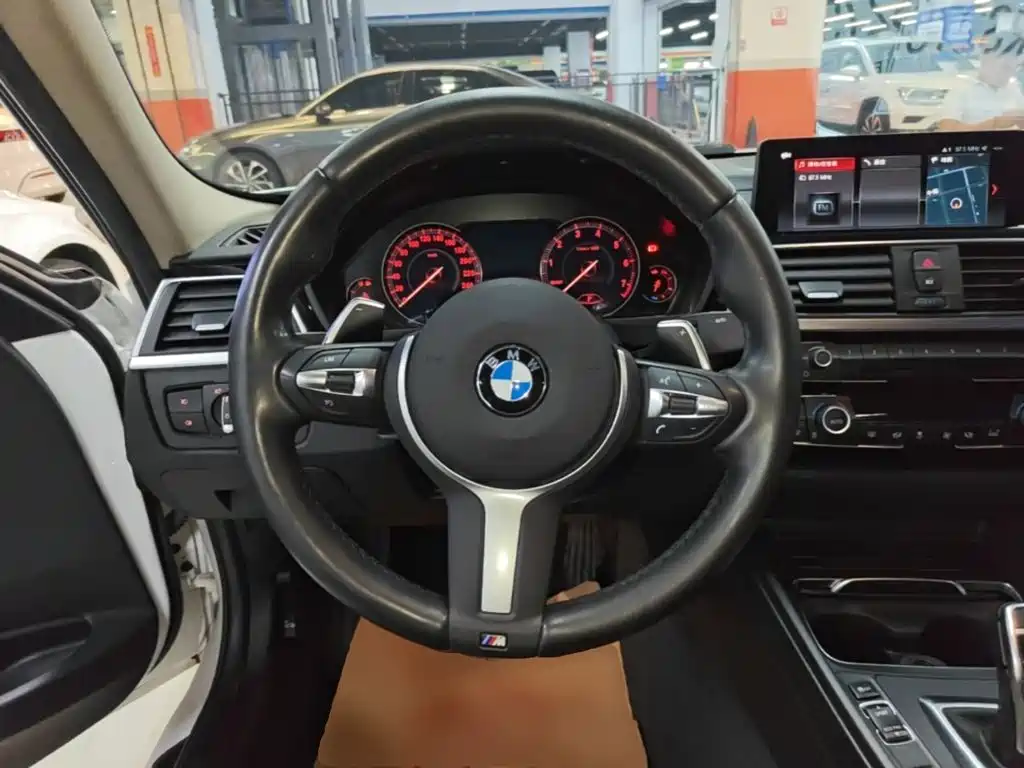BMW 3 Series — миниатюра 11