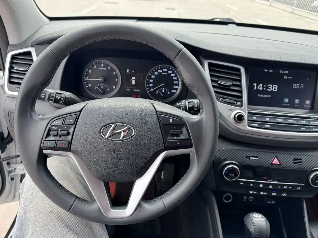 Hyundai Tucson — миниатюра 11