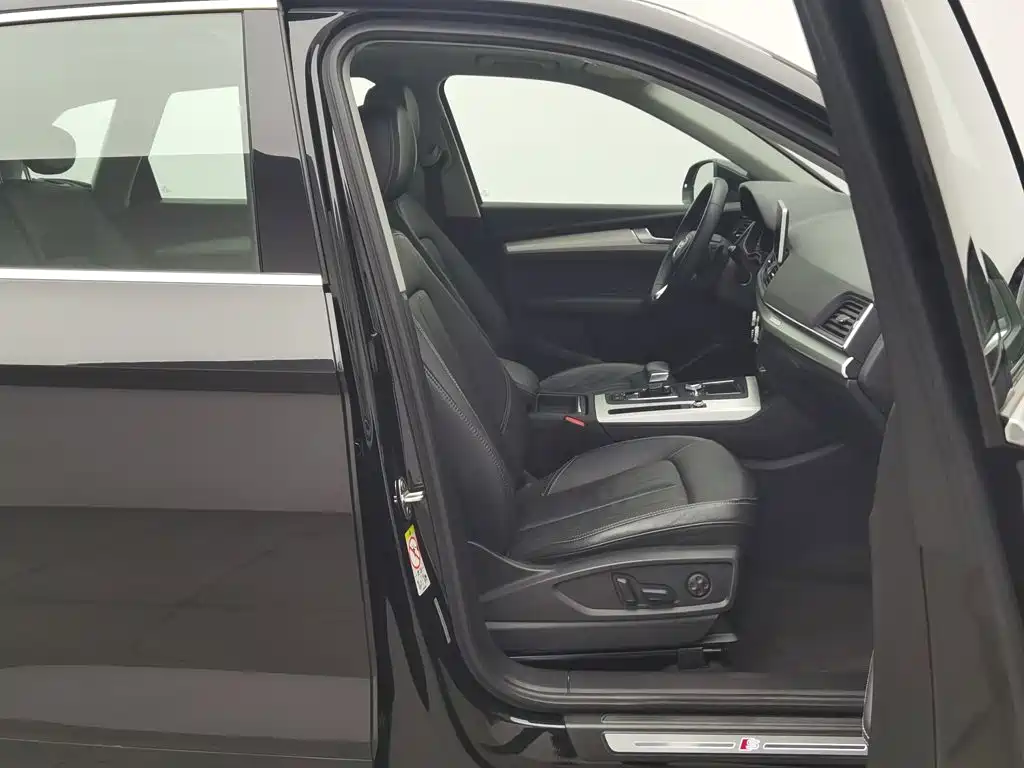 Audi Q5L — миниатюра 23