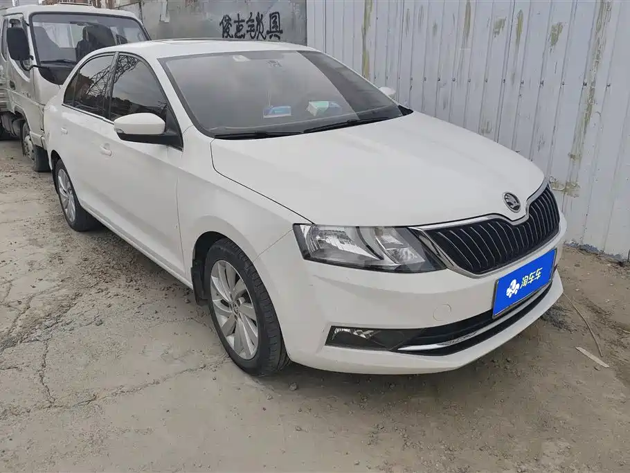 Купить Skoda Rapid