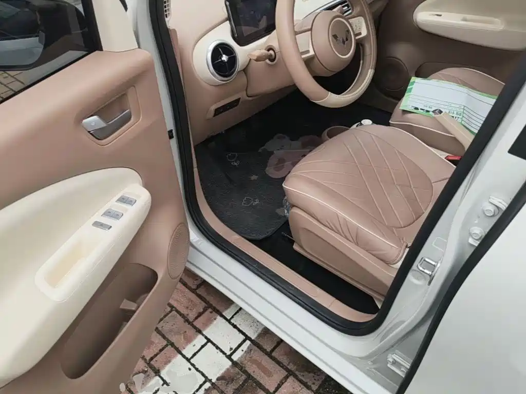 Wuling MINIEV — миниатюра 16