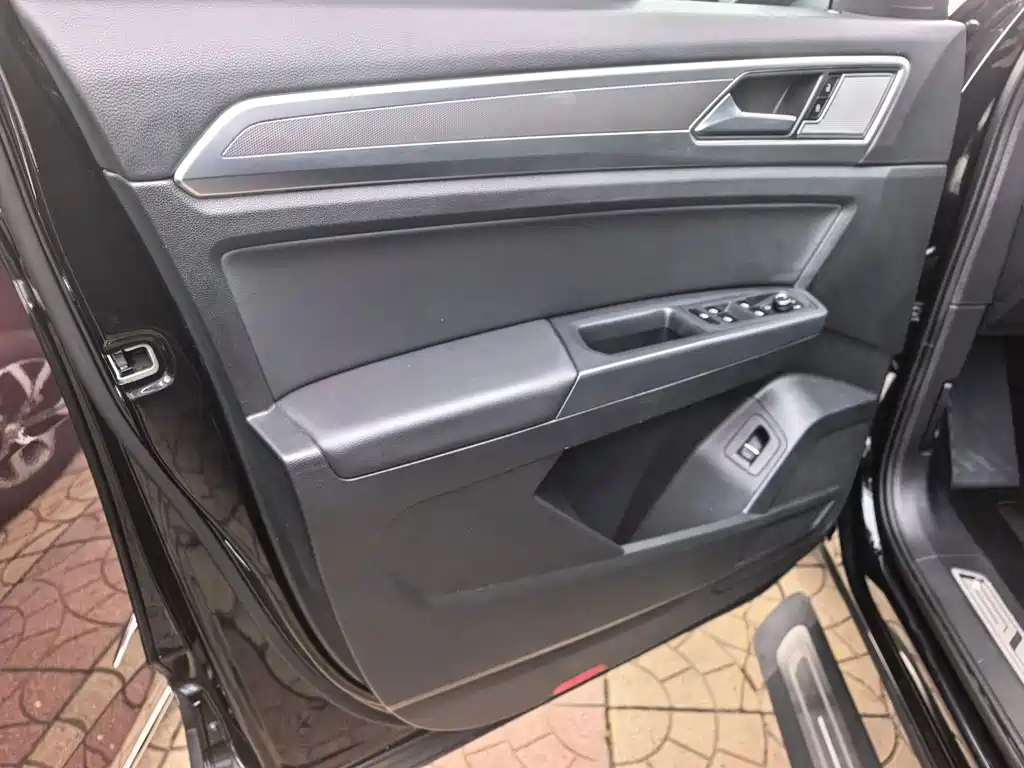 Volkswagen Teramont — миниатюра 14