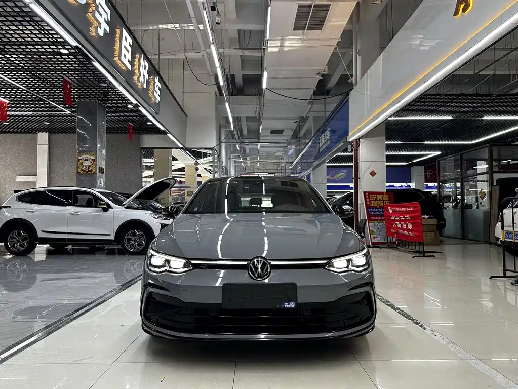Volkswagen Golf — миниатюра 2