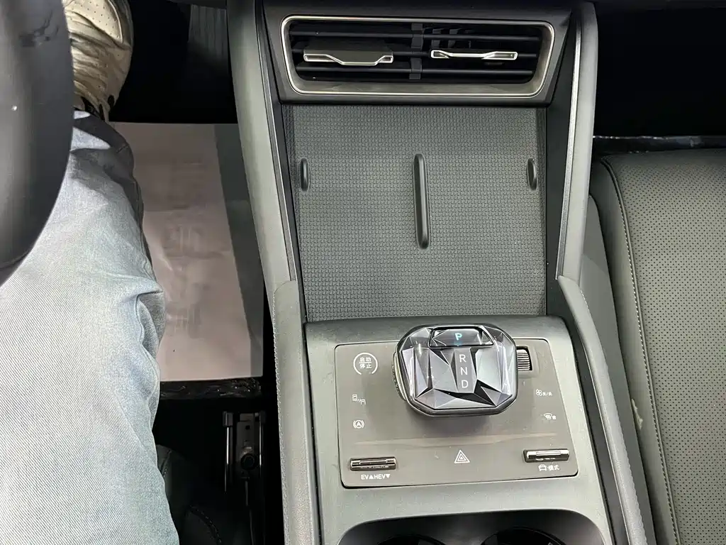 BYD Qin L — миниатюра 12