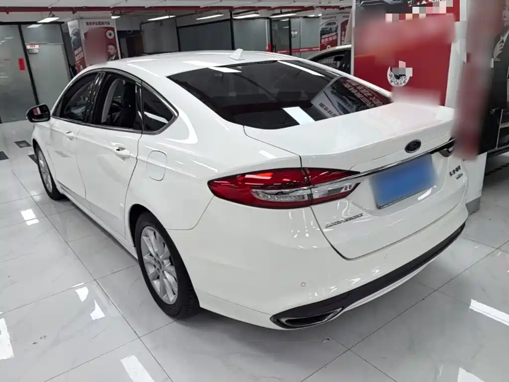 Ford Mondeo — миниатюра 5